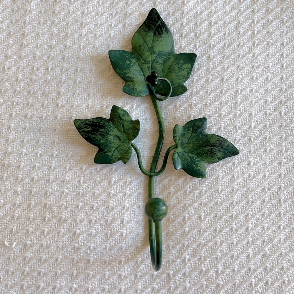 Ivy wall hook hand-painted, realistic & charming for any room in the house!!